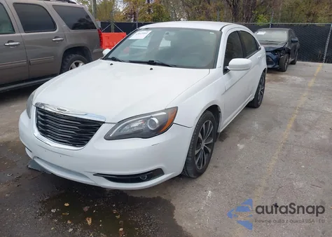 2014 Chrysler 200 Touring from USA, damaged, VIN 1C3CCBBG1EN187290